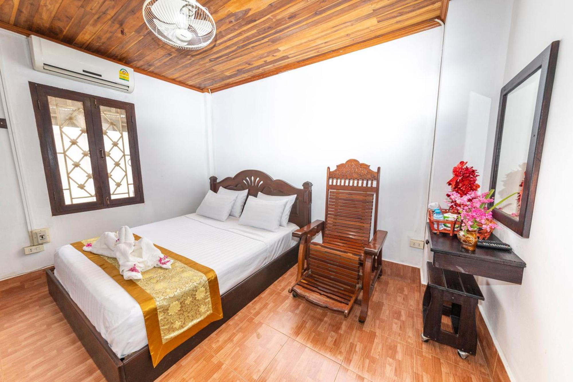 Nirasim Villa Luang Prabang Buitenkant foto