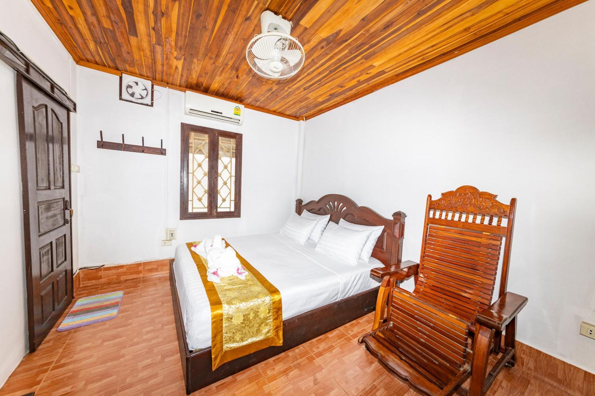Nirasim Villa Luang Prabang Buitenkant foto